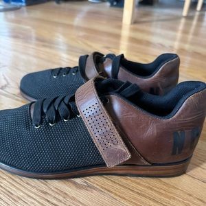 NoBull women’s lifter shoe